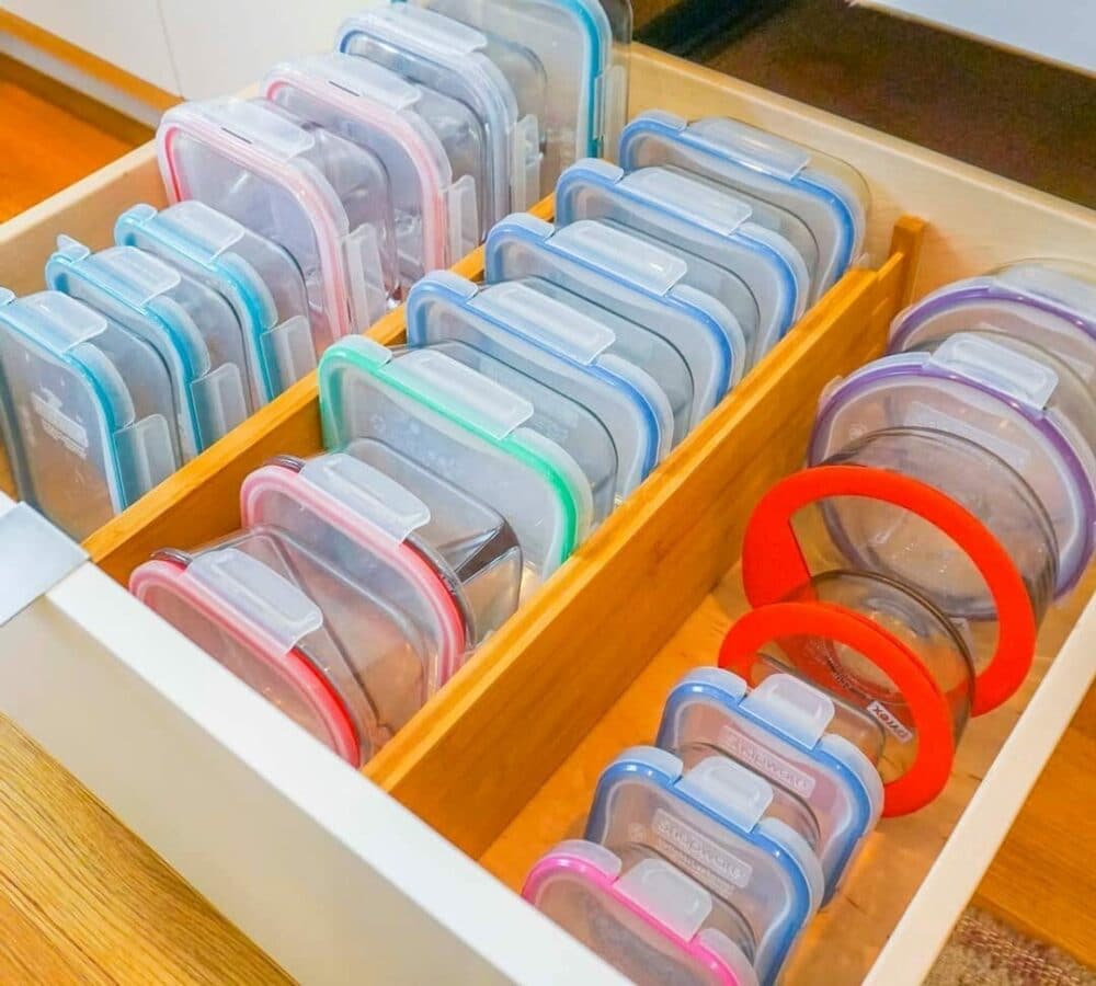 How To Organizing Plastic Food Storage Lids - CREATIVE CAIN CABIN