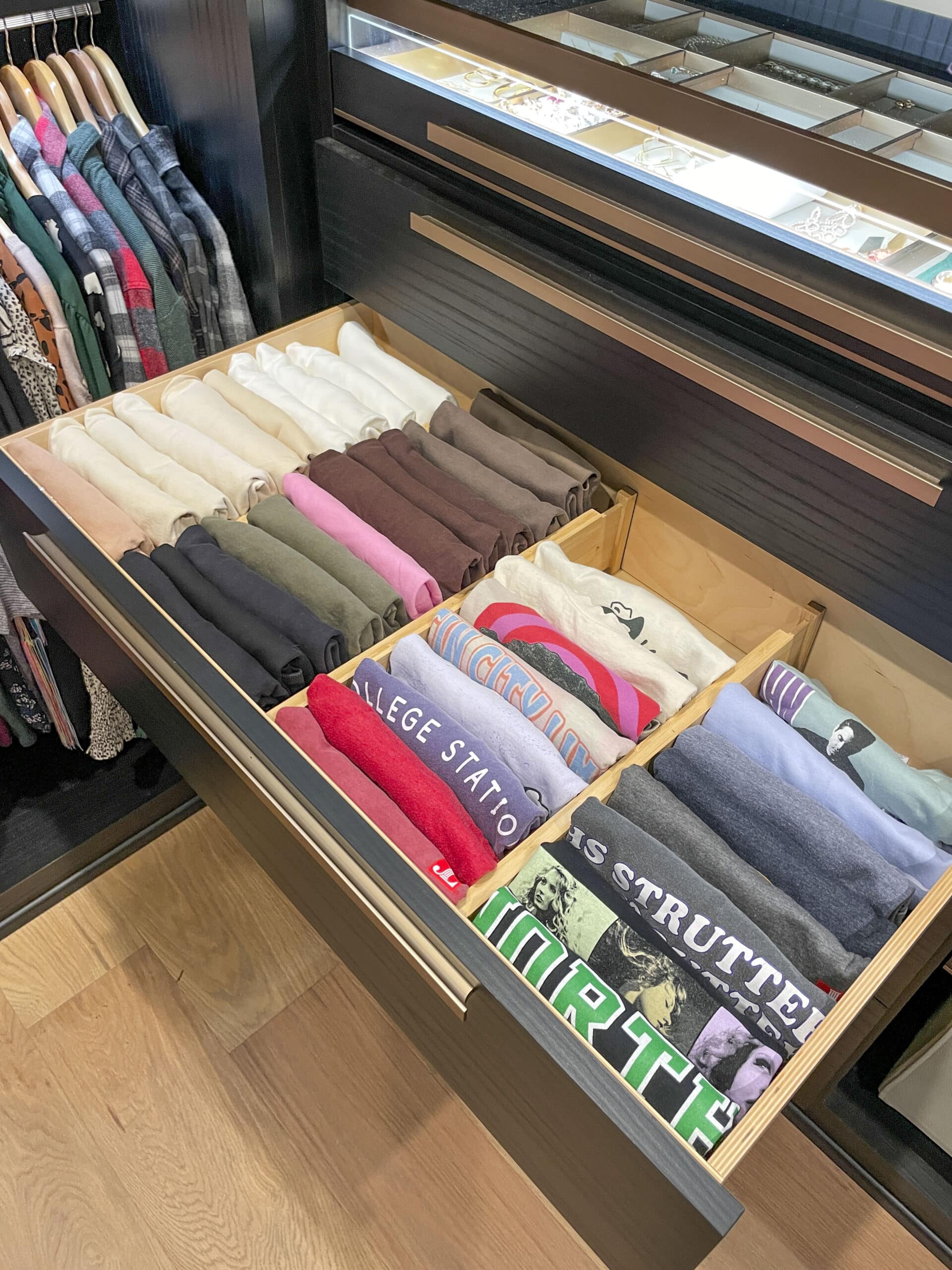 Top 10 Closet Organizing Products - Horderly
